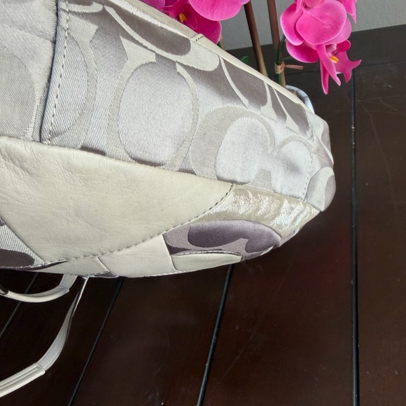 Coach Rare F20032 SV/UM Patchwork leather Taupe Multi Hobo NWT - Picture 6 of 15